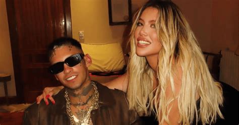 La foto hot de Wanda Nara y L Gante en la cama Después de hacer el amor Crónica Firme