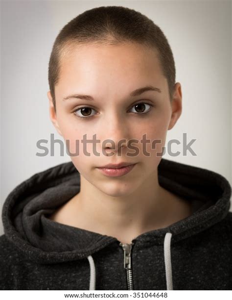 개의 Youth completely naked woman 이미지 스톡 사진 D 오브젝트 벡터 Shutterstock