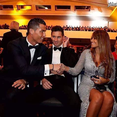 speed look what ronaldo doing to messi wife : r/Ishowspeed