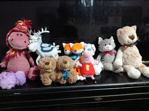 Мягкие игрушки меняю на киндер (Пепа музыкальная, остальные нет ...