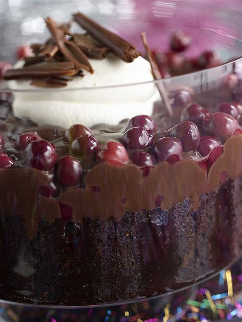 Scrumpdillyicious Nigella Lawsons Chocolate Cherry Trifle