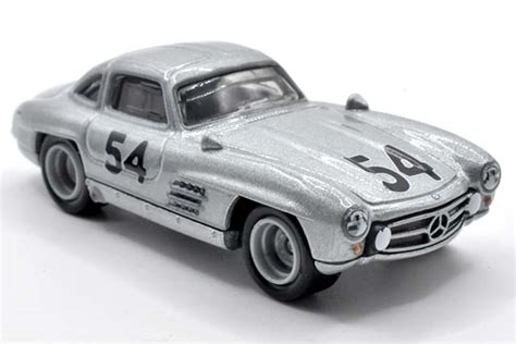 MERCEDES BENZ BLAUES WUNDER のレビューレースカーみたいなトランポ HRV Hot Wheels 情報まとめ ホットウィール にわかマニア