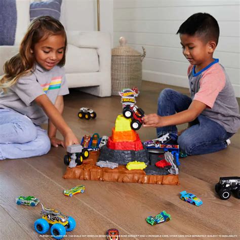 Hot Wheels Monster Trucks Arena Smashers Ultimate Crush Yard Fanbase