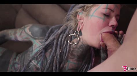 Anuskatzz Tests Her New Porn Actor