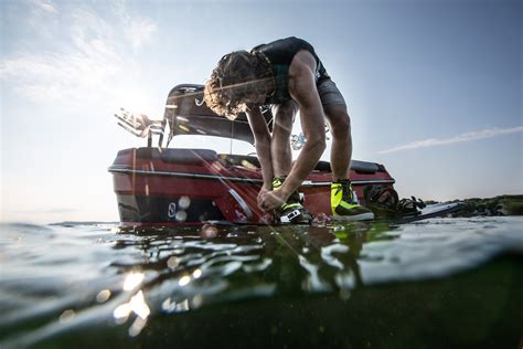 How To Get Up On A Wakeboard Discover Boating