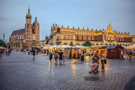 Qué ver y hacer en Cracovia en 2 días Visitas Imprescindibles