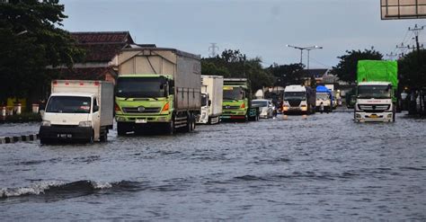 Cuaca Ekstrem Berpotensi Landa Jawa Tengah Bmkg Waspada Banjir