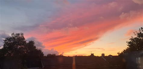 Sunset tonight in Kent, UK : r/SunriseSunset