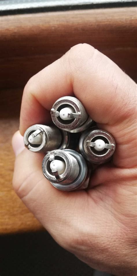 Автомобилни свещи подходящи за газ гр. София Белите брези • OLX.bg