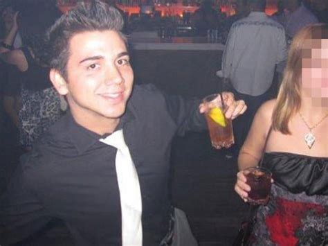 Straight Gay Por Dinero Shotsdase