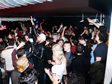 30 Best LGBTQ Bars In NYC For A Hot Night Out On The Town