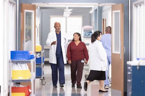 Greys Anatomy Season Episode Photos Lets Talk About Sex Seat F