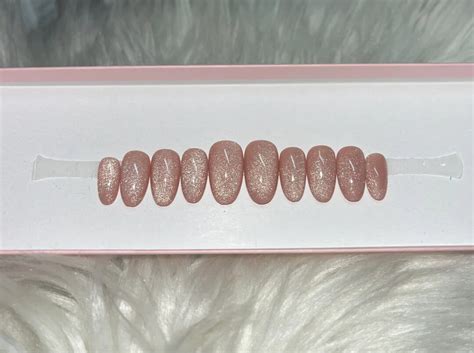 GODDESS Nude Cat Eye Press On Nails Velvet Glitter Short Almond Gel Acrylic Fake False