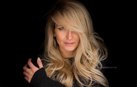 Wallpaper Girl Photo Photographer Model Lips Blonde Black Background Portrait For Mobile