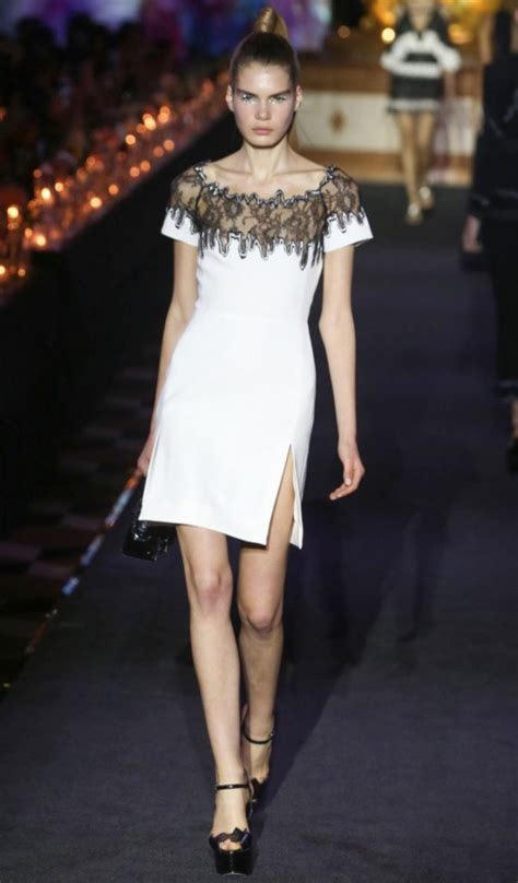 Платье футляр: 100+ модных новинок, тенденции 2018 на фото