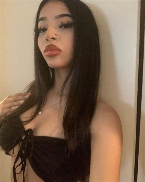 Pin By Cookielush On So Pretty Latina Makeup Looks Pretty People Pretty Selfies