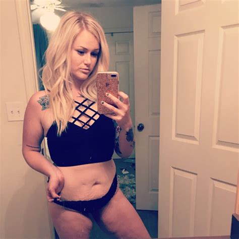 Feeling myself today and being a selfie queen ðŸðŸ ¼ Porn Pic