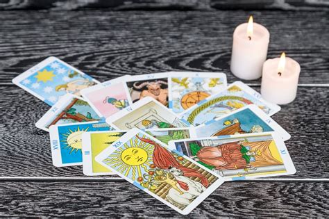 Getting To Know Your Tarot Deck How To Read Tarot Cards For Beginners