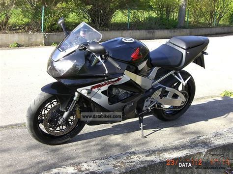 2000 Honda Cbr 900