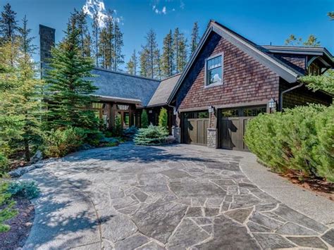 Big Price Drop For Luxury Rocky Mountain Home The Globe And Mail