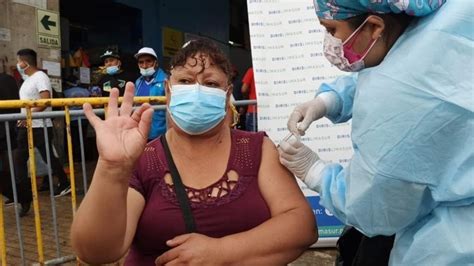 Lima Sur Brigadas De Salud Vacunar N Contra La Covid En El Terminal