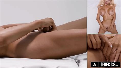 Gorgeous Blonde Trans Solo Masturbates Xnxx