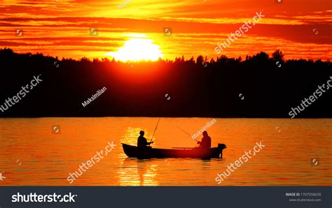 94,271 Fishing Boat Silhouette Stock Photos, Images & Photography ...