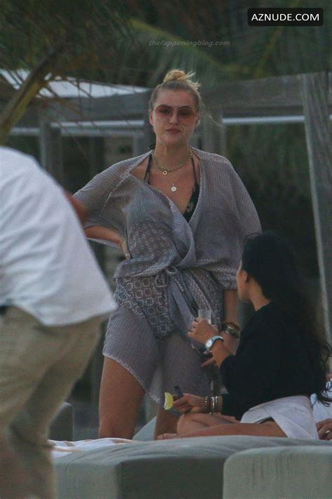 Rachel Hilbert Nude Aznude