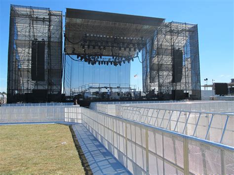 Barricade Crowd Control Options Gallagher Staging And Manufacturing