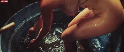 Naked Carol Abras In Rodantes