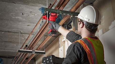 Купить Аккумуляторный шпилькорез Milwaukee M18 BLTRC-522X по цене 141 ...