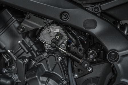 Prueba de la Yamaha MT 09 Y AMT La naked automática