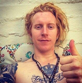 Dang He S Gay Ideas Guys Gay How To Look Better