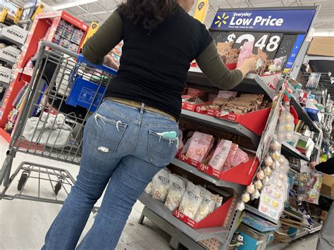 Thick Ass Mexican Walmart Milf Tight Jeans Forum