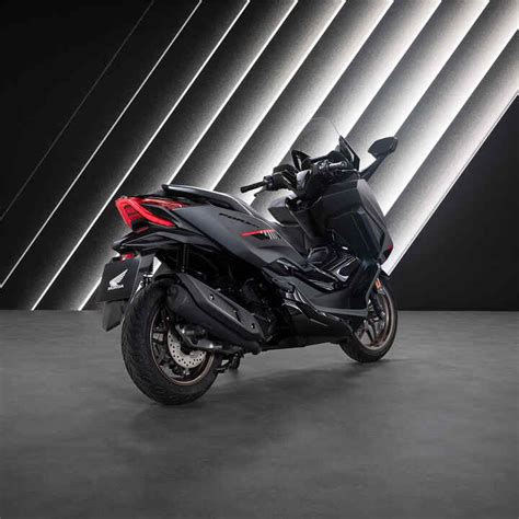 Honda | Forza 125 | Športové GT | Skúter