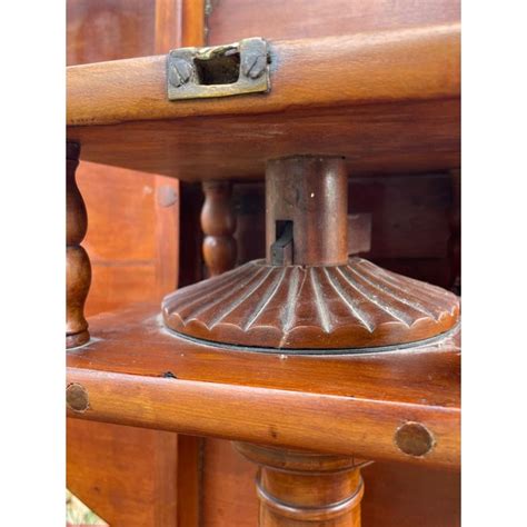 American 18th Century Birdcage Tilt Top Table Probably Philadelphia Ca