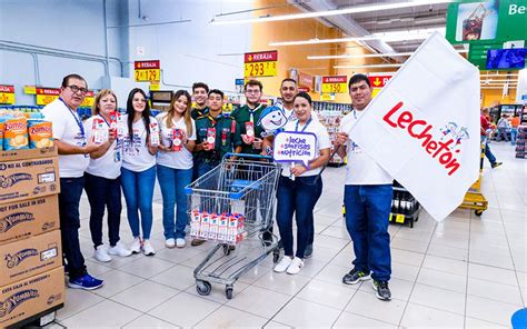 Lechet N Recauda M S De Mil Vasos De Leche Para Ancianos Y Menores