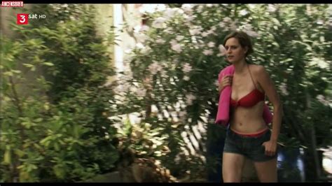 Naked Sabrina Seyvecou In Cote D Azur