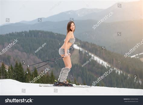 Sexy Beautiful Naked Female Skier Skiing Stock Photo 529437046 Shutterstock
