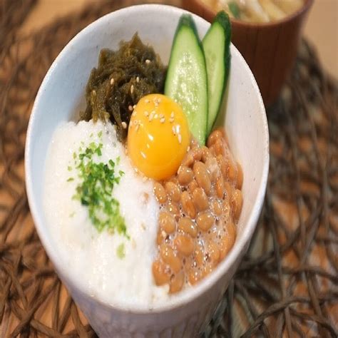 ご飯の上に乗せるだけ！「ネバネバ丼」がひとりランチや夜遅ごはんにぴったり 2022年3月18日掲載 ライブドアニュース