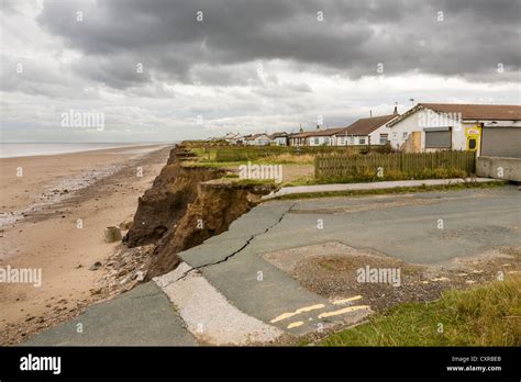 Skipsea Coastal Erosion Hi Res Stock Photography And Images Alamy