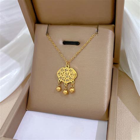 Mode G Om Trique Fleur Lettre Marguerite Pendentif Collier En Acier