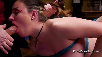 Orgía de esclavos calientes follada en grupo XVIDEOS