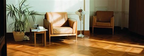 Полиуретановый лак для паркета: преимущества и правила нанесения | Химтраст