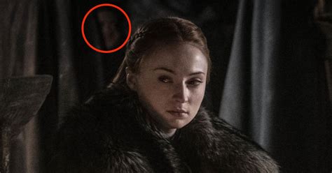 Game Of Thrones Sansa Game Of Thrones Fans Spot Mysterious Face