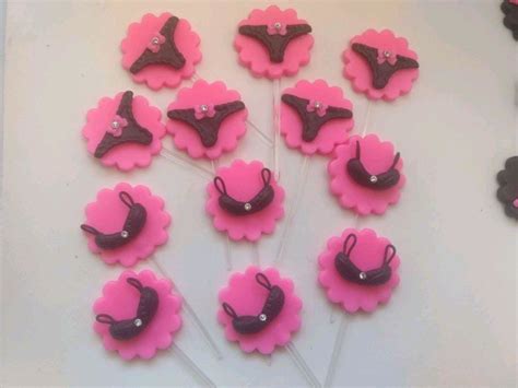 Topper chá de lingerie em biscuit Elo7 Produtos Especiais