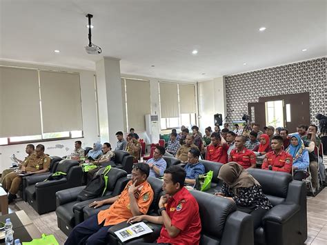 Cifor Bahasa On Twitter Happeningnow Lokakarya Kebijakan Dan