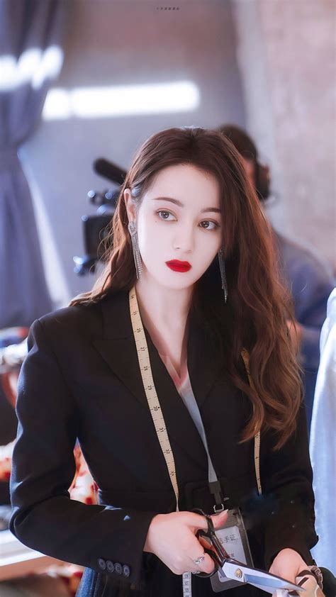 Ghim của Eduardo Watanabe trên dilraba dilmurat | Thời trang, Con gái