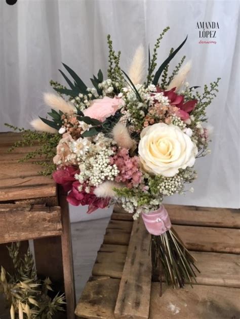 Ramo De Novia Con Flores Preservadas En Rosa Crema Verde Y Burdeos En