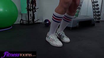 Fitness Rooms Cherry Kiss And Elizabeth Romanova Double Blowjob Gym 3way XVIDEOS